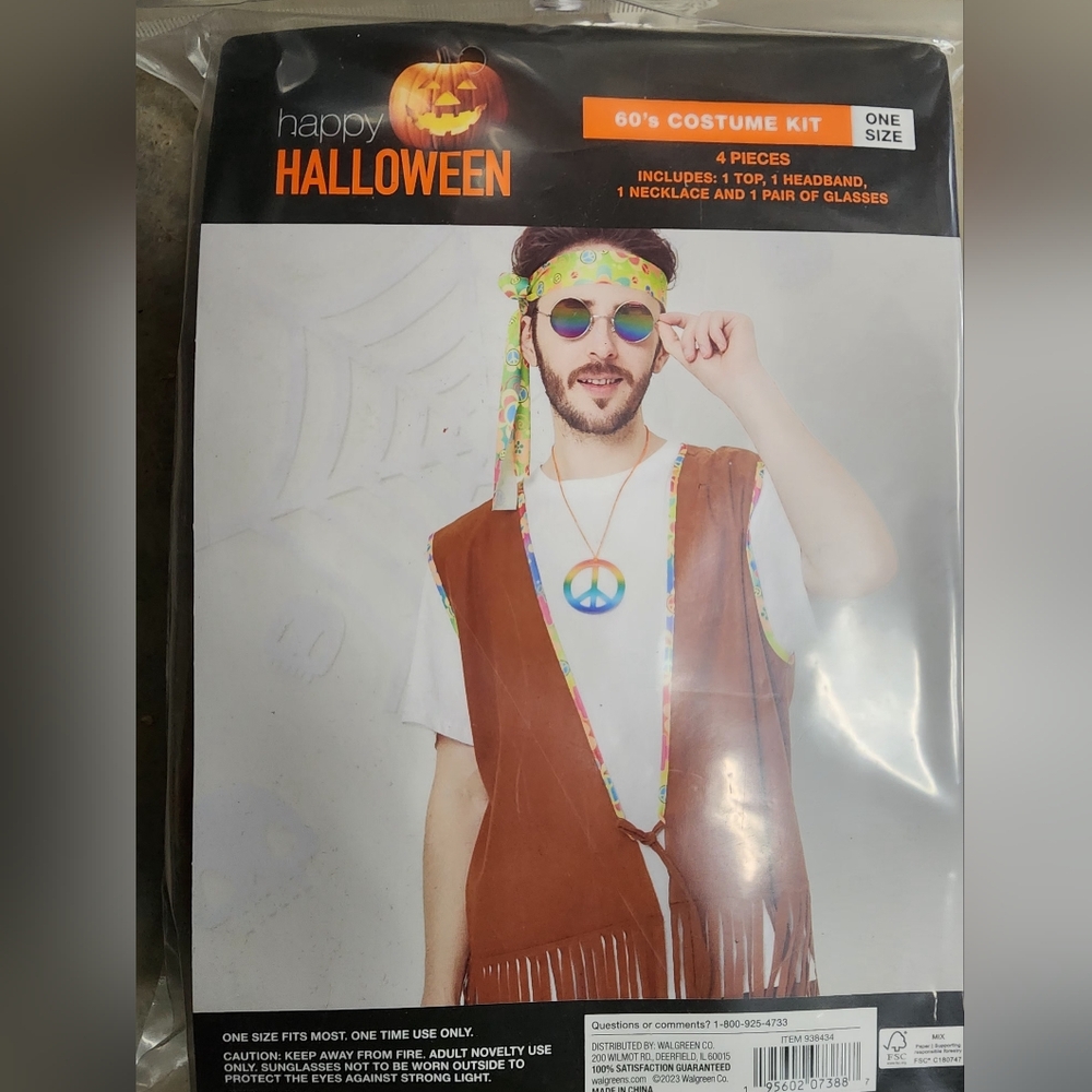 Happy Halloween 4 Piece 60's Costume Kit